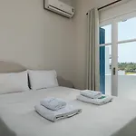 Vira Vivere 4* Plaka (Milos)