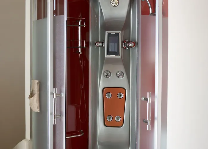 Vira Vivere 4* Plaka (Milos)