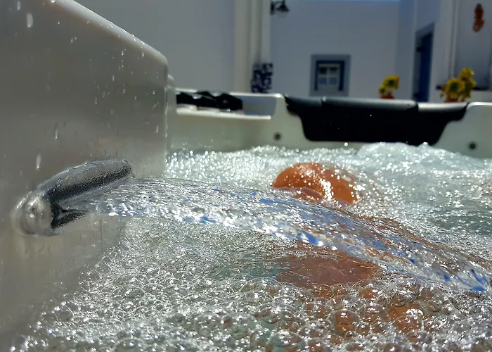 Vira Vivere Plaka (Milos)