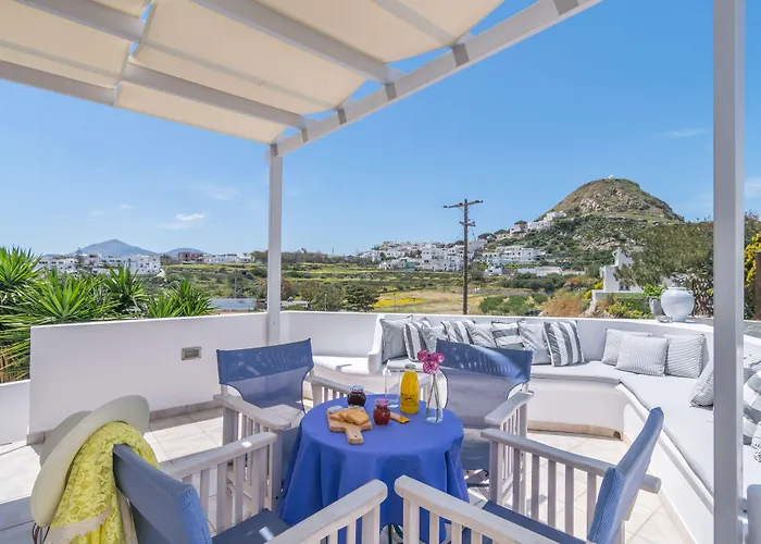 Vira Vivere Apart-hotel Plaka (Milos)