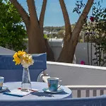 Vira Vivere Lejlighedshotel Plaka (Milos)