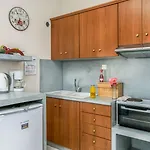 Vira Vivere Lägenhetshotell Plaka (Milos)
