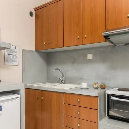 Vira Vivere 4* Plaka (Milos)