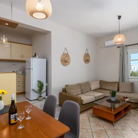 Vira Vivere Aparthotel Plaka (Milos)