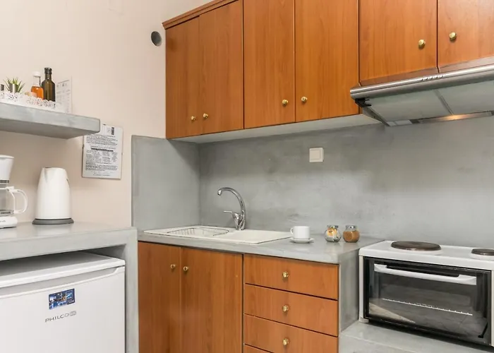 Vira Vivere 4* Plaka (Milos)